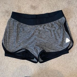 🏃🏻‍♀️Reebok Atheltic Short Shorts🏃🏻‍♀️